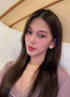 Alexa - escort in Singapore Photo 11 of 17