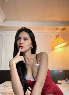 Alexa - escort in Singapore Photo 17 of 17
