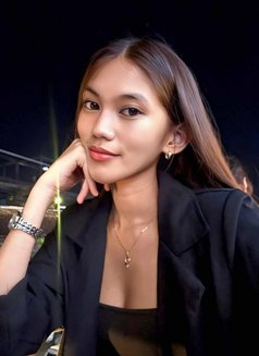 ALEXA - escort in Taipei Photo 12 of 13