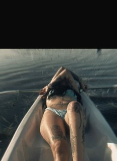 Alexa - escort in Bali Photo 2 of 5