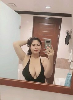 Alexa Margaux - escort in Manila Photo 5 of 7