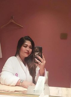 Alexa Margaux - escort in Manila Photo 17 of 19