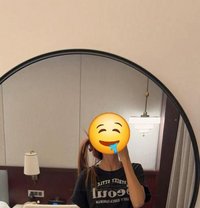 Alexa Patel - puta in Surat Photo 4 of 7