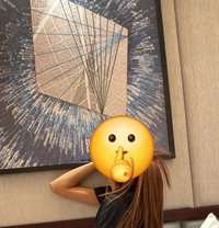 Alexa Patel - puta in Surat Photo 5 of 9