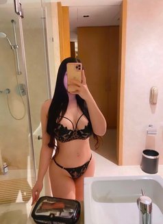 Alexa - escort in Tel Aviv Photo 1 of 4