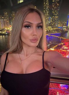 Alexa - puta in Dubai Photo 10 of 12