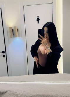 Alexa - escort in Hong Kong Photo 3 of 7