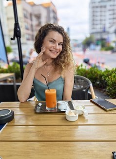 Alexa - escort in Pattaya Photo 4 of 15