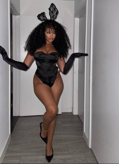 Alexa, Sexy Bitch in the Town - escort in Ahmedabad Photo 8 of 9