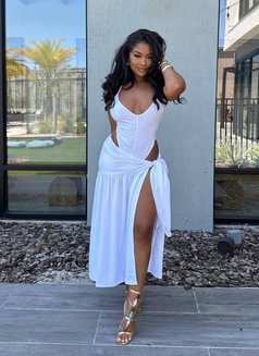 Alexa, Sexy Bitch in the Town - escort in Ahmedabad Photo 9 of 9