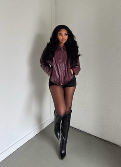 Alexa, Sexy Bitch in the Town - escort in Ahmedabad Photo 5 of 5