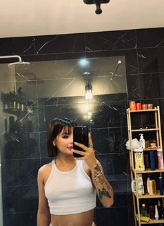 ALEXA SEXY YOUNG AND HOT - escort in Muscat Photo 2 of 15