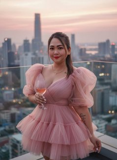 Alexa the Voluptuous Girl - escort in Hong Kong Photo 7 of 9