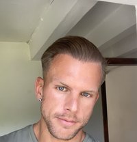 Alexander Steel - Acompañantes masculino in London
