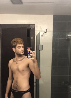 Alexander - Male escort in Beirut Photo 1 of 1