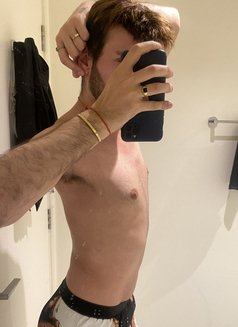 Alexander Toy Boy - Male escort in Dubai Photo 2 of 7