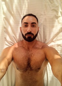 Alexanderrr - Male escort in Dubai Photo 1 of 8