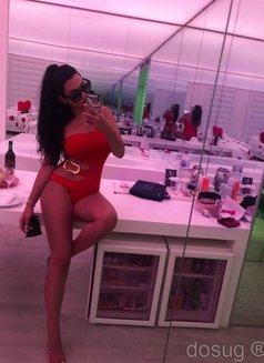 Alexandra - escort in Al Manama Photo 12 of 13