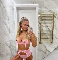 Alexandra - escort in Singapore