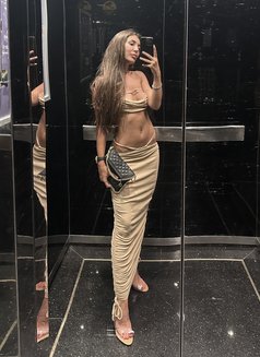 Alexandra - escort in Riyadh Photo 5 of 6