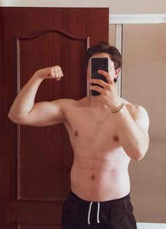 Alexandre - Male escort in Lisbon Photo 1 of 1