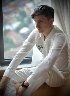 Alexboy - Male escort in Ho Chi Minh City Photo 8 of 9