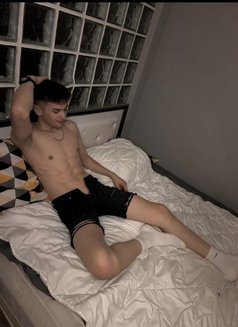 Alexcim - Male escort in İstanbul Photo 3 of 4