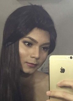 Alexia - Transsexual escort in Singapore Photo 6 of 7