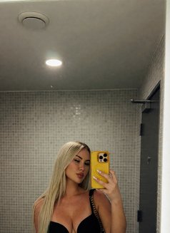 Alexia VIP - escort in Abu Dhabi Photo 12 of 12