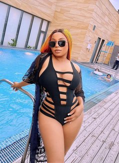 Lisa Ray, Available Now 🟢 - escort in Noida Photo 4 of 6