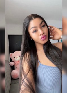 ALEXIS, NEW ARRIVED IN THE CITY. - puta in New Delhi Photo 6 of 6