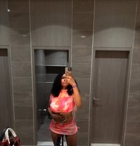Alexis - escort in Muscat