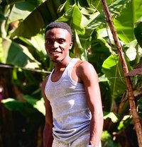 Hottie 254🇰🇪🇰🇪🇰🇪 - Masajista in Nairobi