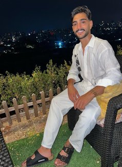 Alexsexy - Male escort in Beirut Photo 7 of 10