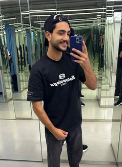 Alexsexy - Male escort in Beirut Photo 10 of 10