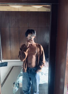 Alexx - Male escort in Bangalore Photo 3 of 6