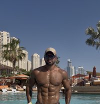 Alexxx - Male escort in Dubai Photo 5 of 8