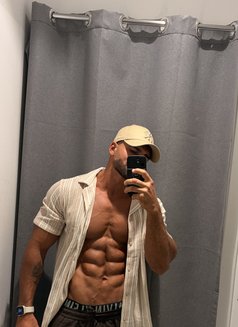 Alexxx - Acompañantes masculino in Dubai Photo 7 of 8