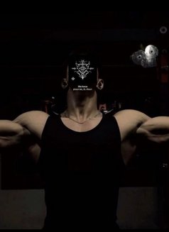 Aley Gee - Acompañantes masculino in Lahore Photo 3 of 4