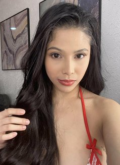 Aleyah - escort in Manila Photo 8 of 11