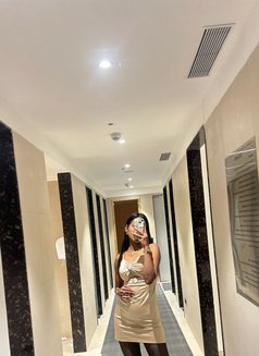 Alfajazz Dusky Personalize Beauty - puta in Bangalore Photo 1 of 6