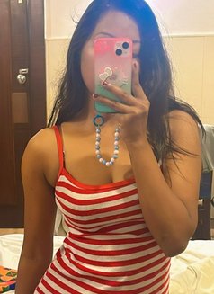 Alfajazz Dusky Personalize Beauty - puta in Bangalore Photo 2 of 6