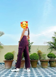 Alfajazz Dusky Personalize Beauty - puta in Bangalore Photo 5 of 6