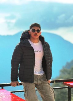 Alfarizi - masseur in Makassar Photo 6 of 21