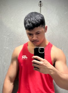 Alfarizi - masseur in Makassar Photo 14 of 21