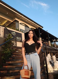 Alfera - Acompañantes transexual in Makati City Photo 6 of 7