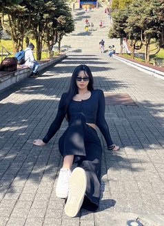 Lovely - Transsexual escort in New Delhi Photo 4 of 7