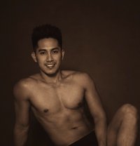 Alfredoo - Male escort in Makati City