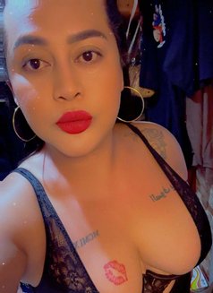Alhona Ladyboy 🇦🇪 - Transsexual escort in Dubai Photo 1 of 9