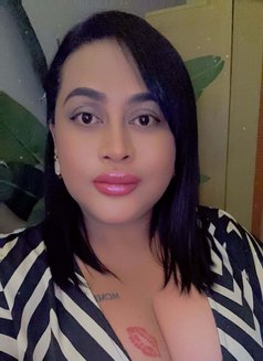 Alhona Ladyboy 🇦🇪 - Transsexual escort in Dubai Photo 5 of 9
